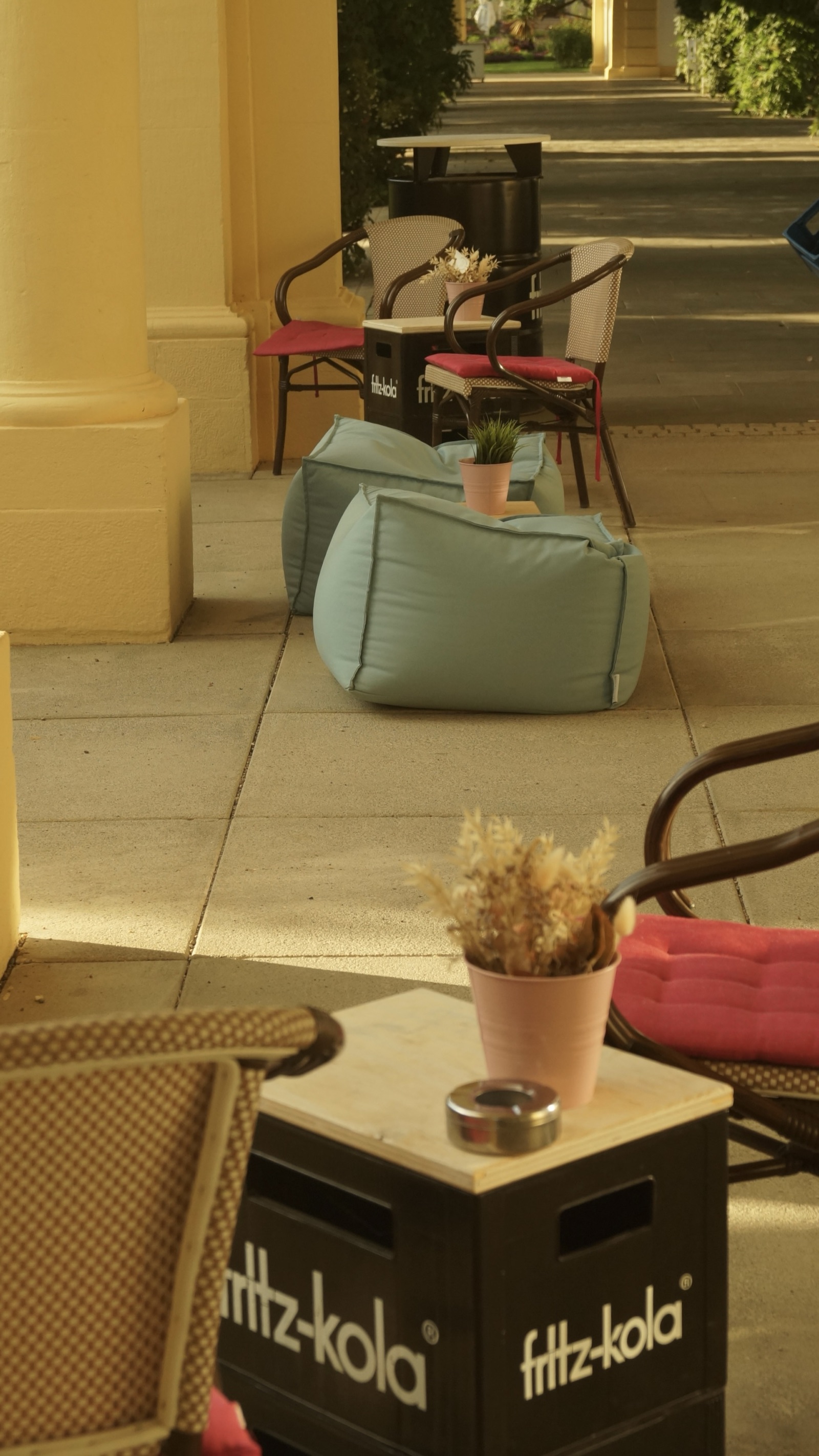 Terrasse der Lola im Abendlicht